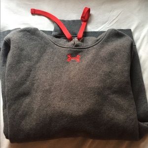 UNDER ARMOUR HOODIE